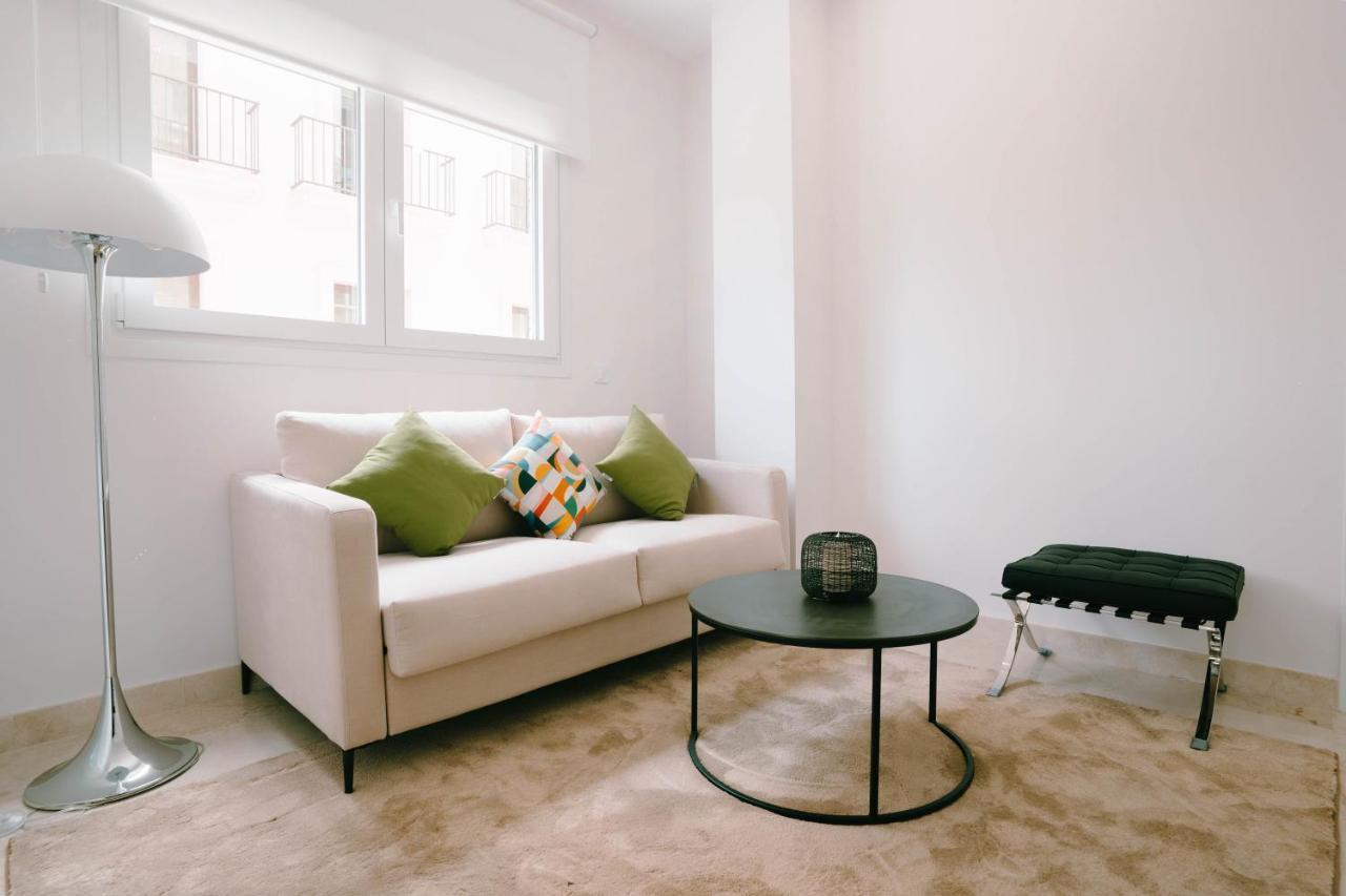 New Picasso Plaza - Malaga Apartment Luaran gambar